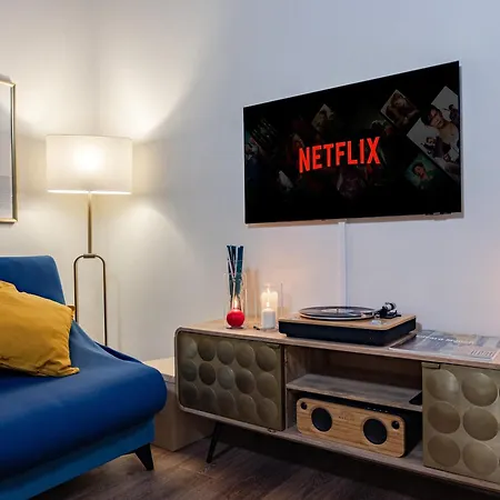 Apartament 900mt Dalla Torre Di - Cortile, Wifi E Netflix